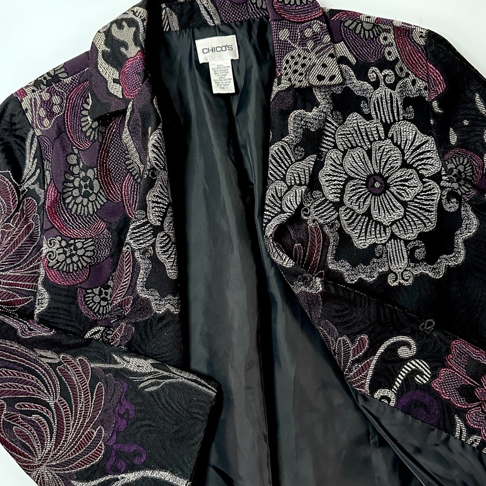 Chico’s Floral Jacquard Blazer Chicos size 1
8/10 Medium - Picture 6 of 11